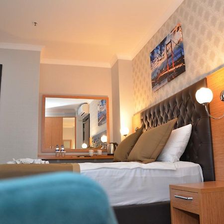 Grand Lark Hotel Adalar Ngoại thất bức ảnh