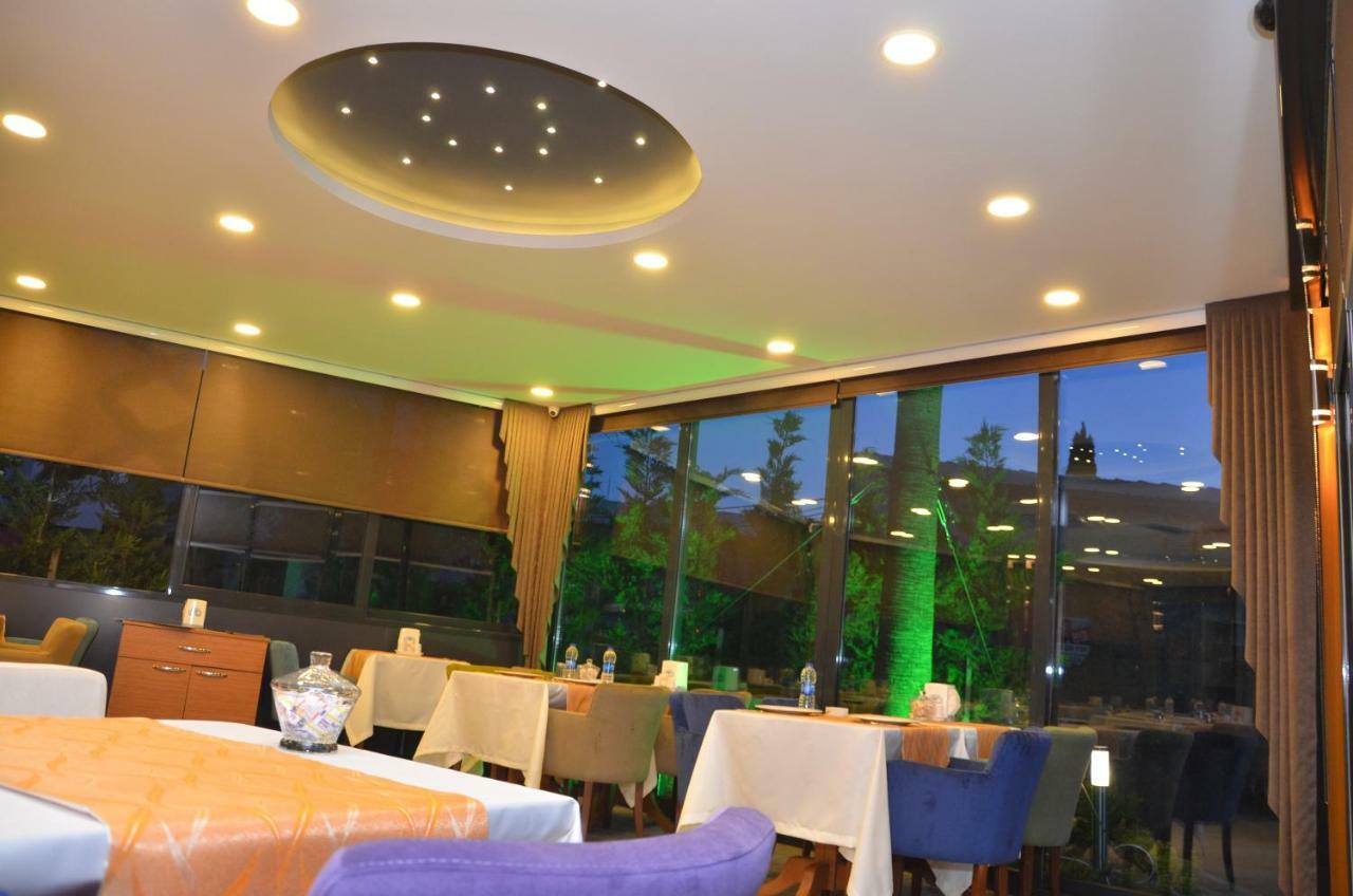 Grand Lark Hotel Adalar Ngoại thất bức ảnh