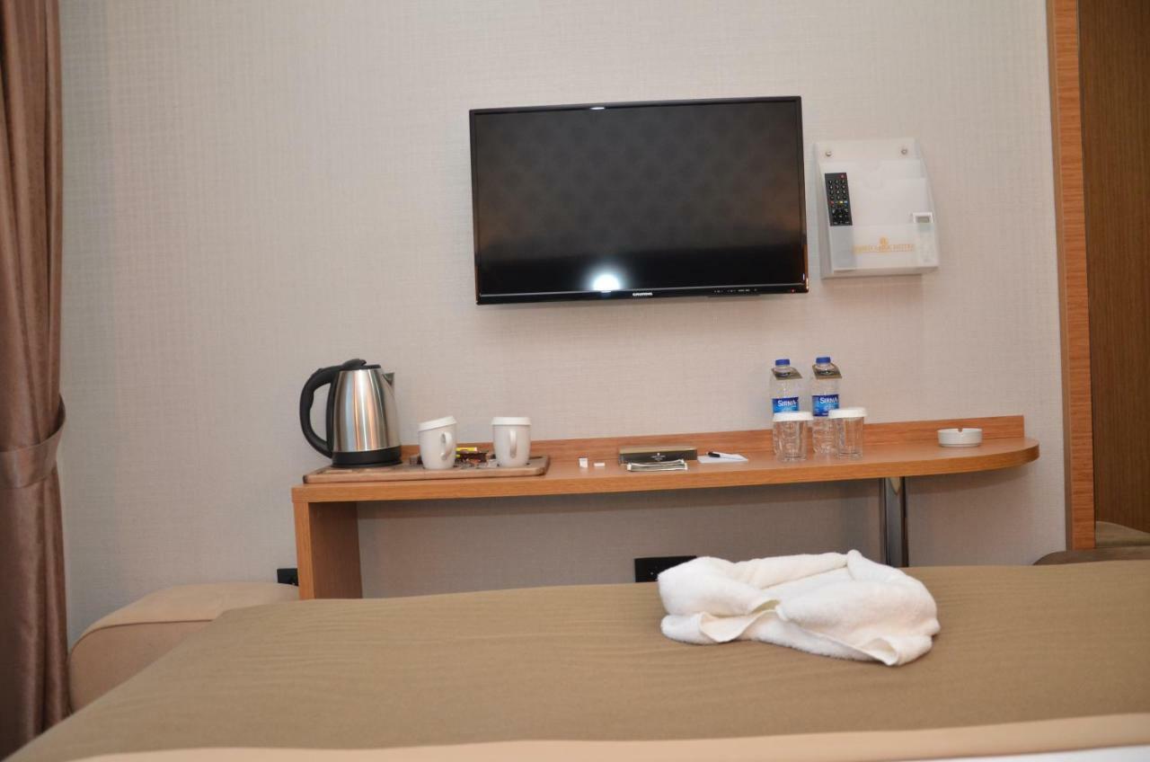 Grand Lark Hotel Adalar Ngoại thất bức ảnh