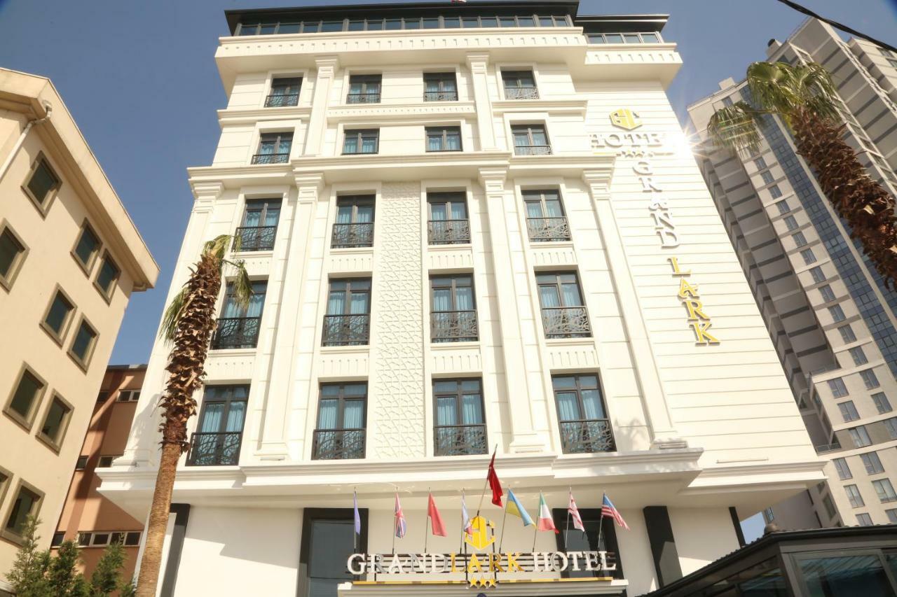 Grand Lark Hotel Adalar Ngoại thất bức ảnh